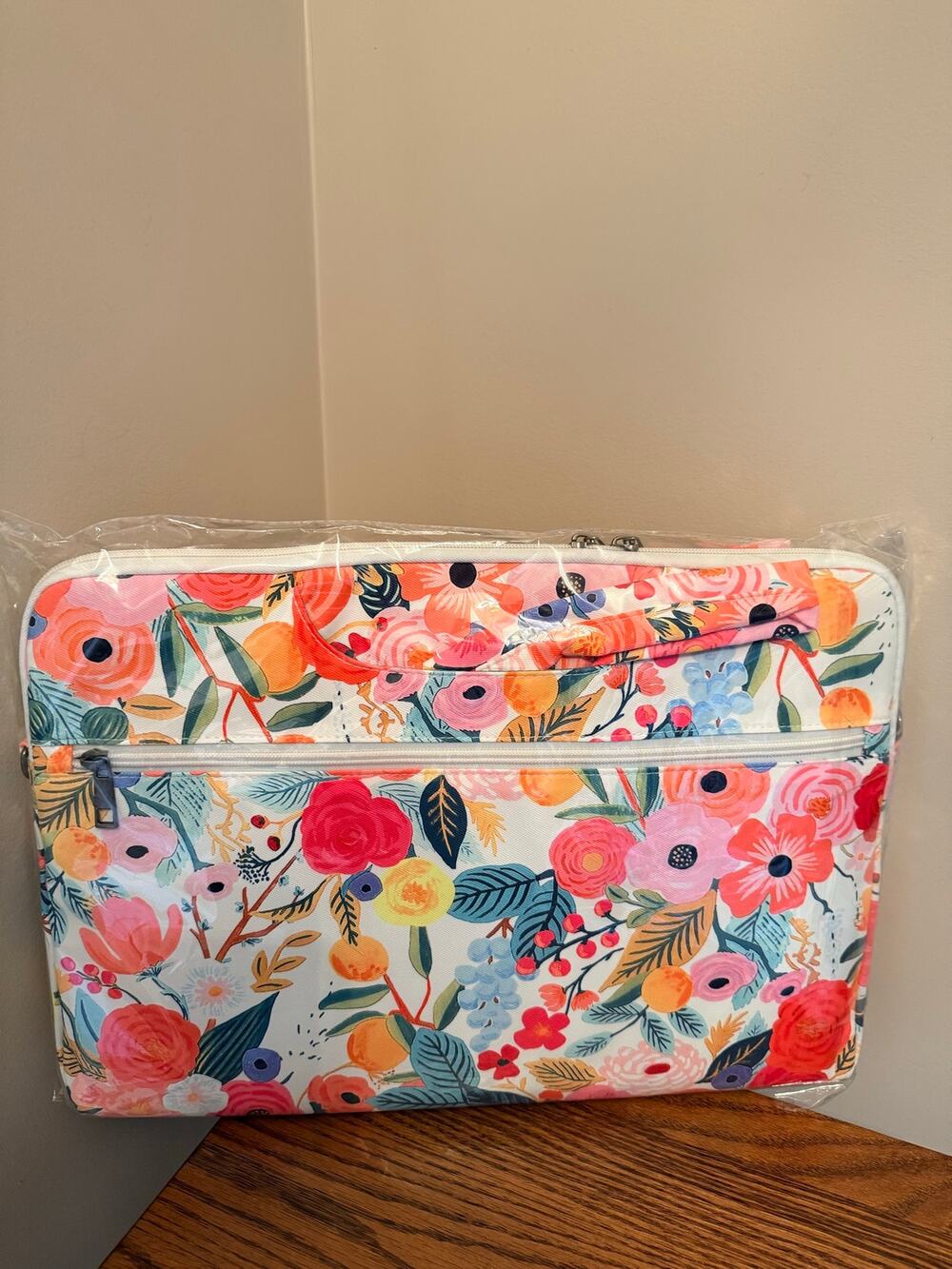 NWOT Canvaslove Floral Pattern Laptop Sleeve Case Cover with Pocket.